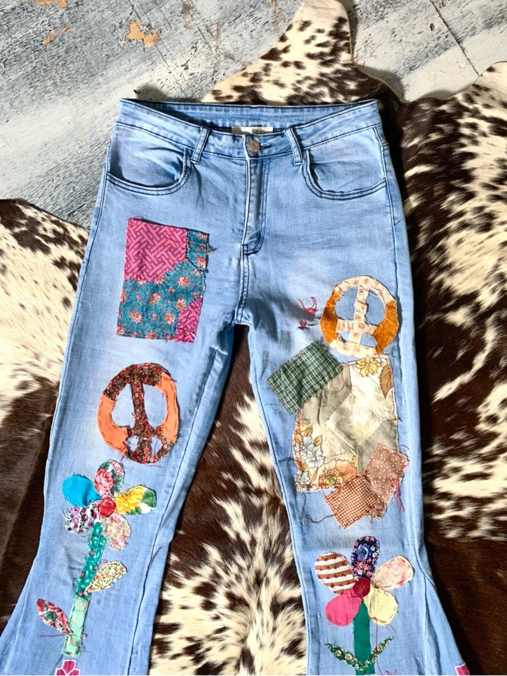 🌵Saints & Hearts Patchwork Hippie Embroidered Bell Bottoms Flare S🌵 - Picture 2 of 14
